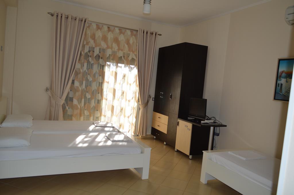 Tirana Hotel Ксаміл Номер фото