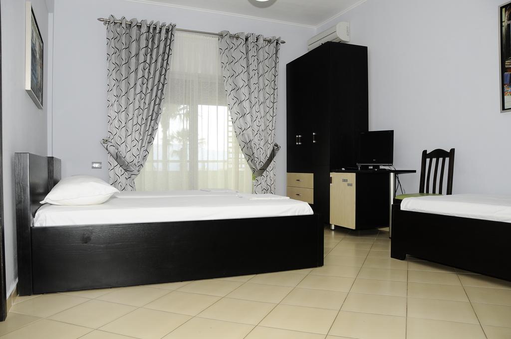 Tirana Hotel Ксаміл Номер фото
